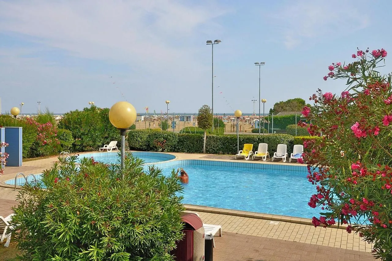 Apartment In Bibione Spiaggia Near The Beach 0*,
