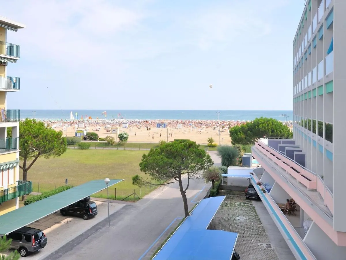 Apartment In Bibione Spiaggia Near The Beach